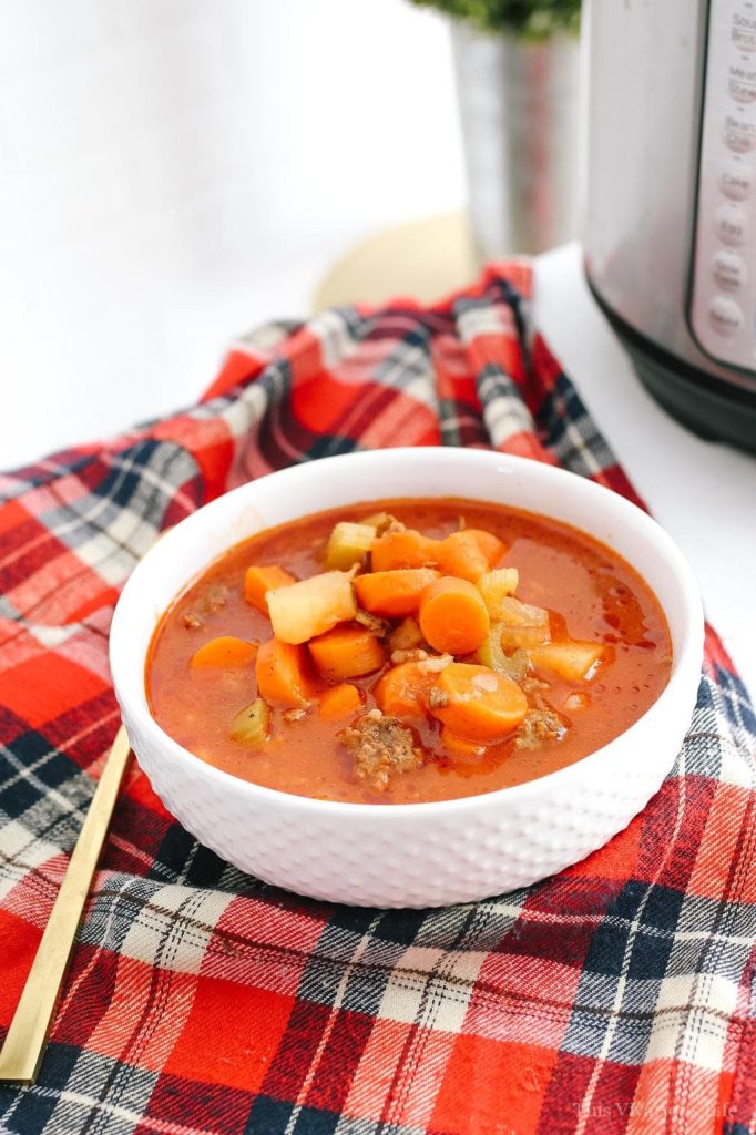 Instant Pot Hamburger Soup